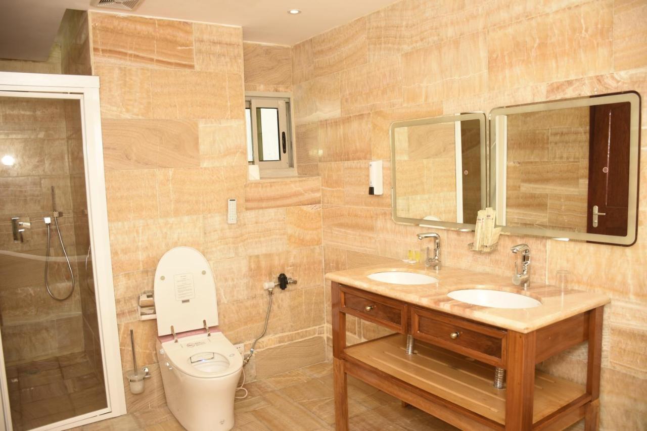 Hotel Royal Palace Douala Eksteriør bilde
