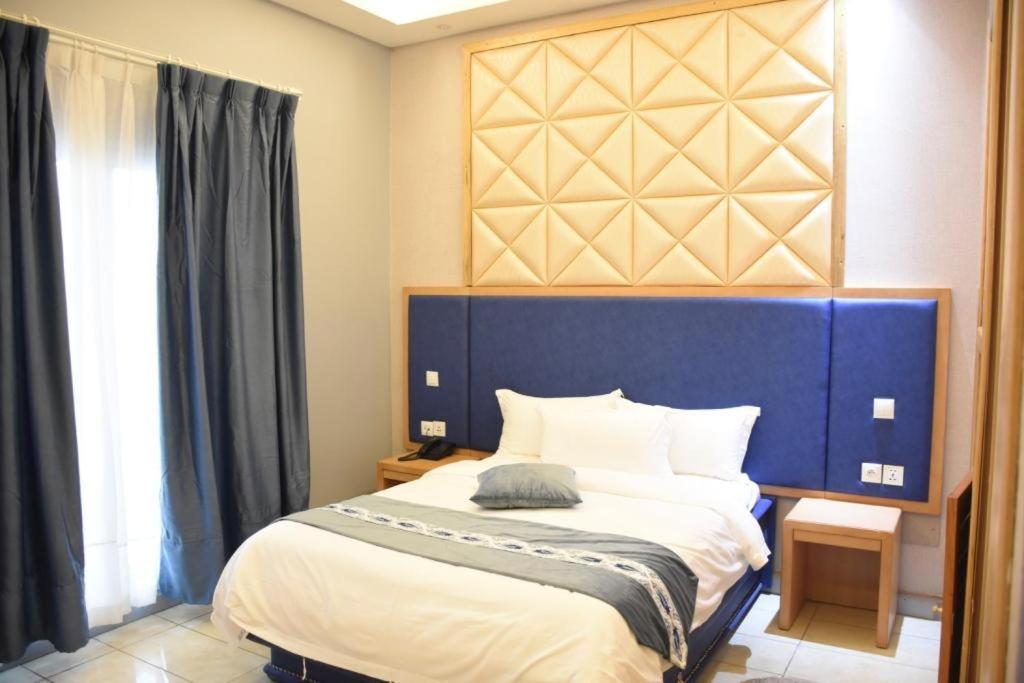 Hotel Royal Palace Douala Eksteriør bilde