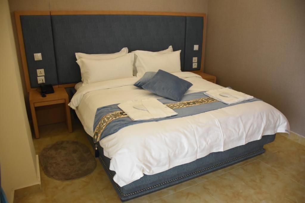 Hotel Royal Palace Douala Eksteriør bilde
