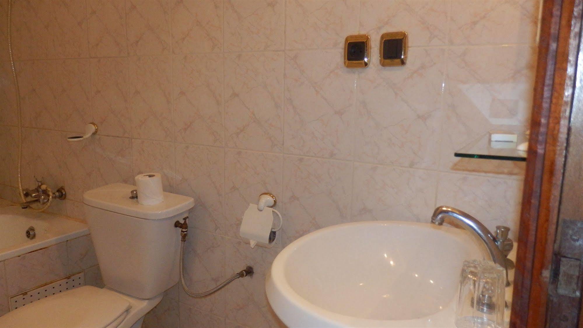 Hotel Royal Palace Douala Eksteriør bilde